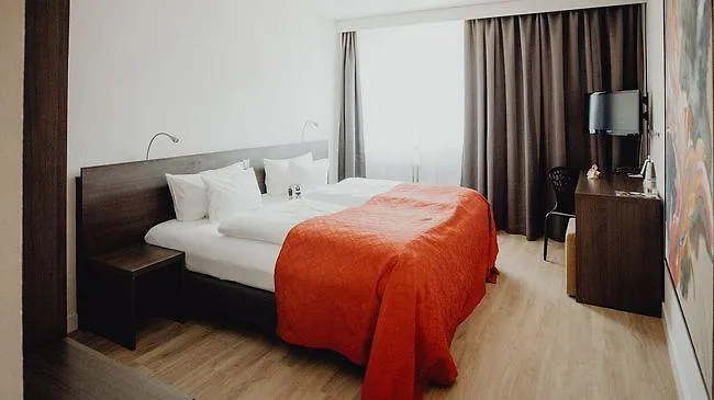 Hotel Art & Business 3*