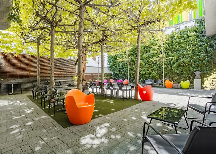 Art & Business Hotel 3*